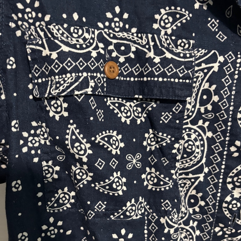 Duluth Trading Co. Navy Blue Bandana Paisley Print Short Sleeve Button Down - Picture 3 of 4